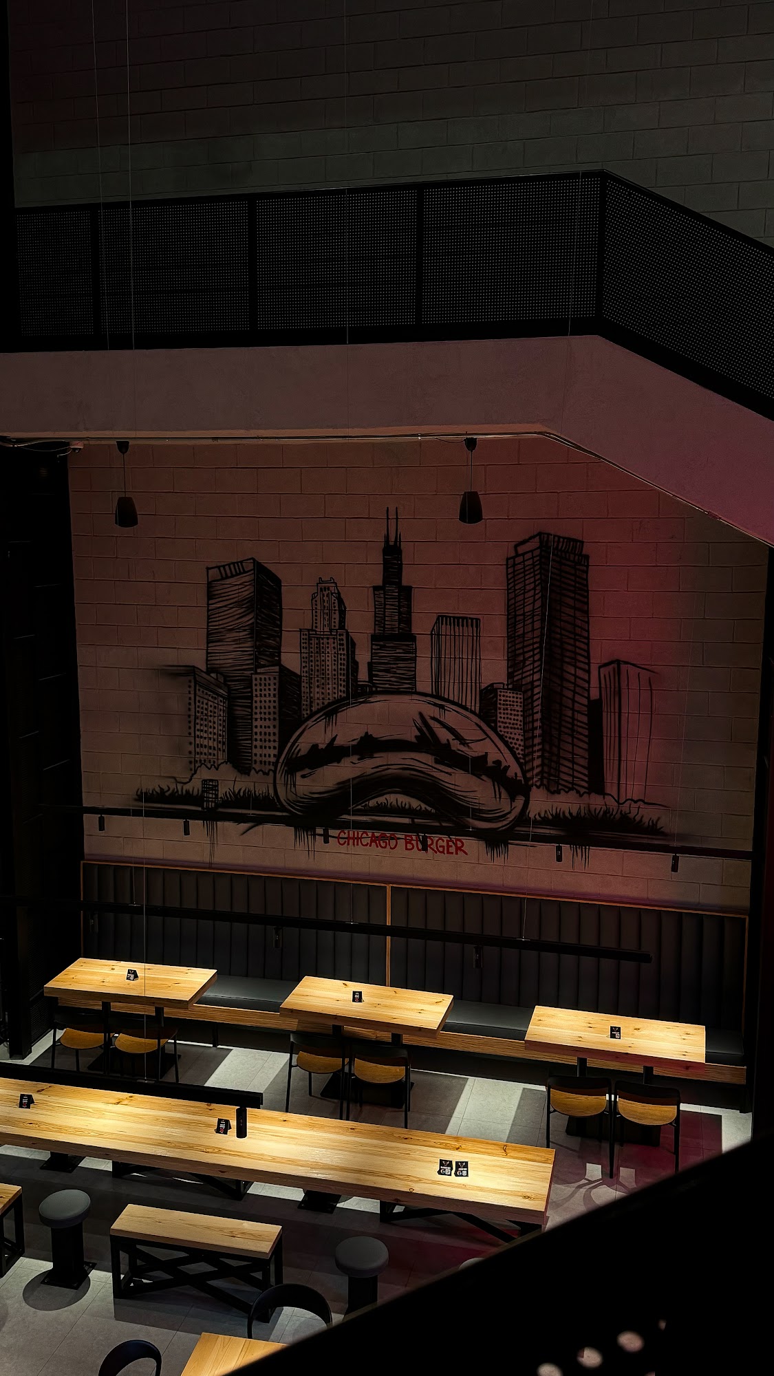 Chicago Burger interior