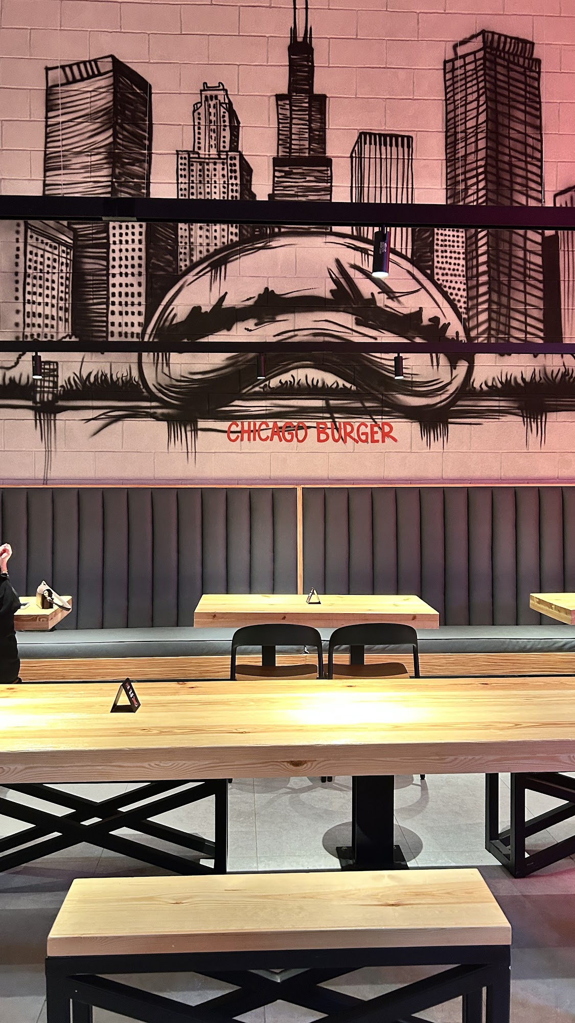 Chicago Burger interior